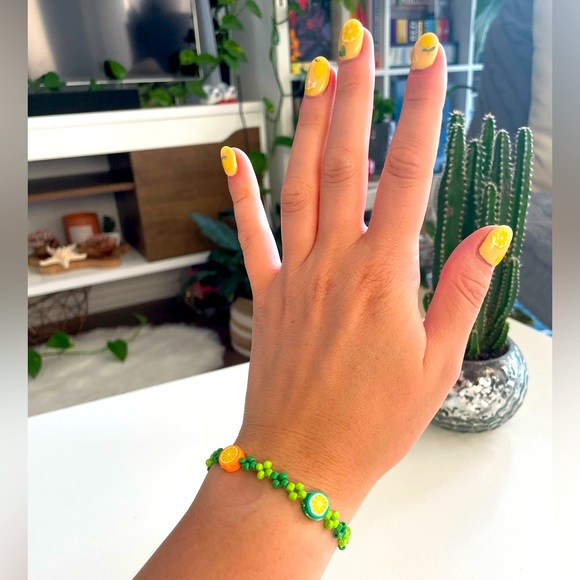 2 FOR 1! Dainty beaded bracelets - Picture 3 of 5